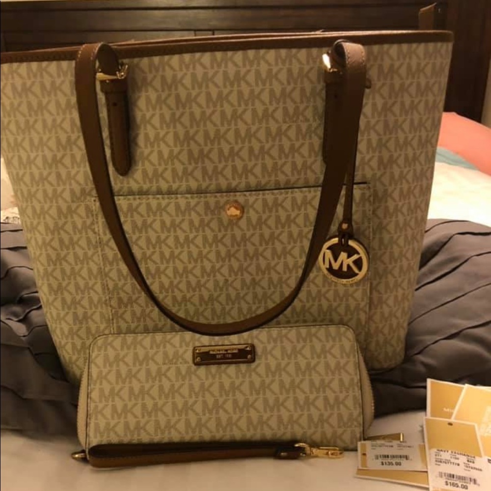 Michael Kors purse and wallet